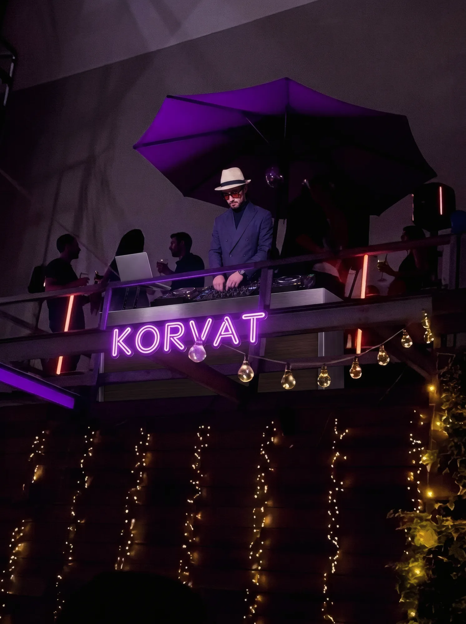 Event · Indoor / Outdoor
